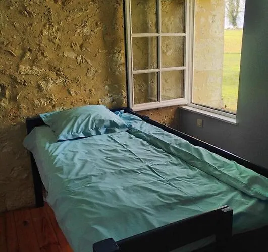 Le Clot De Meste Duran Couette-café