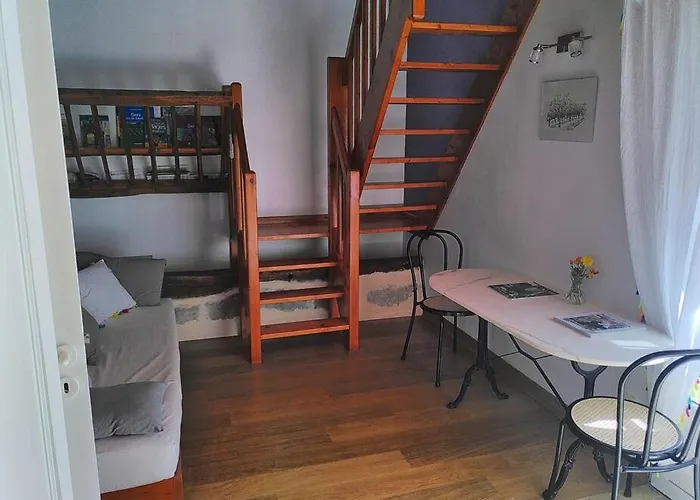 Le Clot De Meste Duran Couette-café Condom