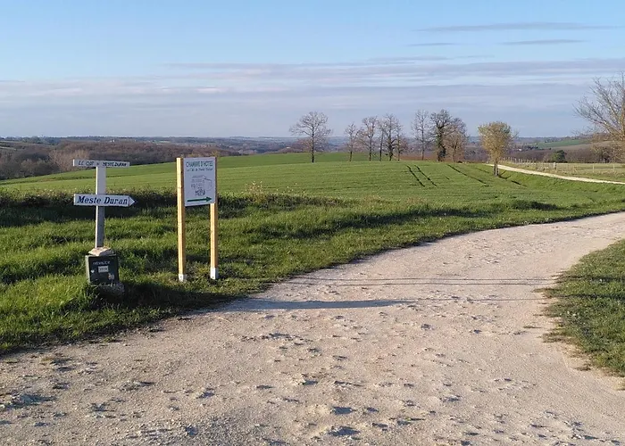 Le Clot De Meste Duran Oda ve Kahvaltı 3*